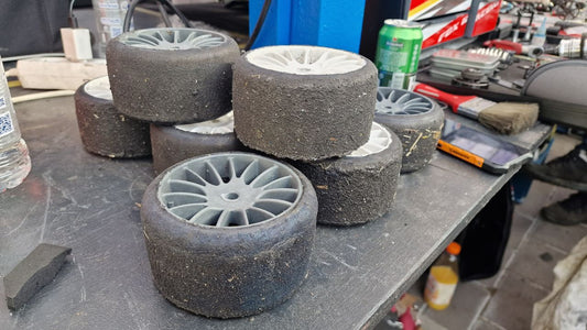 Who remember to take pics of their tyre stacks over the weekend? 👀 Let's see 'em!