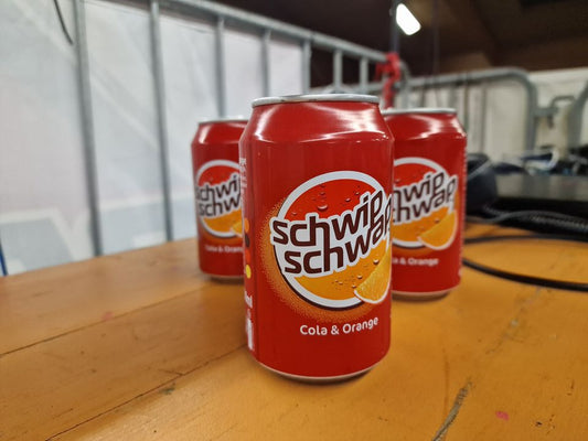 This orange-cola stuff fueled half the RCTV team at #ETS in Daun recently (and we hope to have something similar next weekend in Vienna!) - what's the funkiest yet most surprisingly tasty (non-alcoholic) drink that fueled you through an #RCracing weekend?