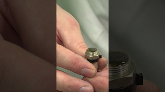 What's inside Masami's WC-winning shocks from '87...?